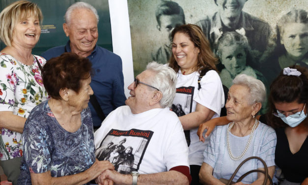 <em>American Vet Returns to Italy to Greet ‘Bambini’ He Last Saw in 1944</em></strong>