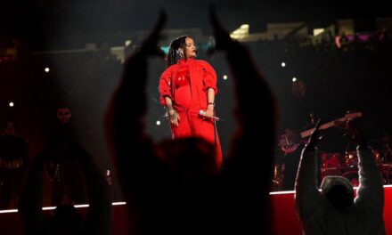 <em>At the Super Bowl, Rihanna Returns to Music, Briefly</em></strong>